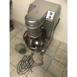 Hobart NCM20 planeetmenger 380Volt nagekeken met RvS tafel