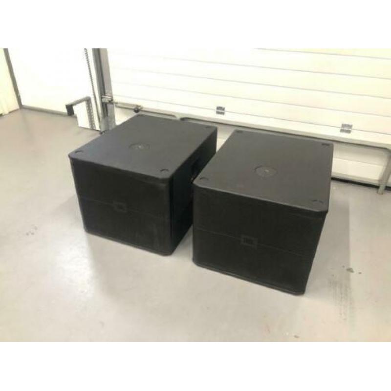 2 x JBL SRX 718 sub