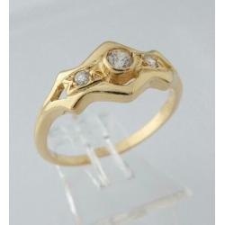 14 karaat Gouden Dames Ring met 3 Zirconia edelstenen