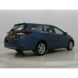 Toyota Auris 1.8 Hybrid Aspiration Limited | Cruise control