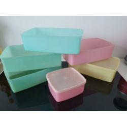Retro tupperware bakken