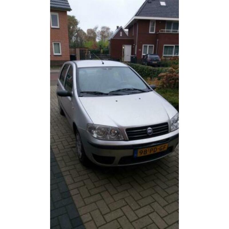 Fiat Punto 1.2 5DR 2004 Grijs