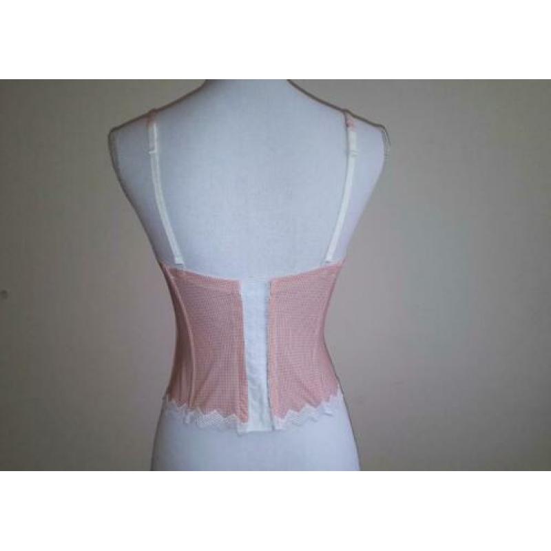 Marie Jo roze bustier met baleinen en haakjessluiting