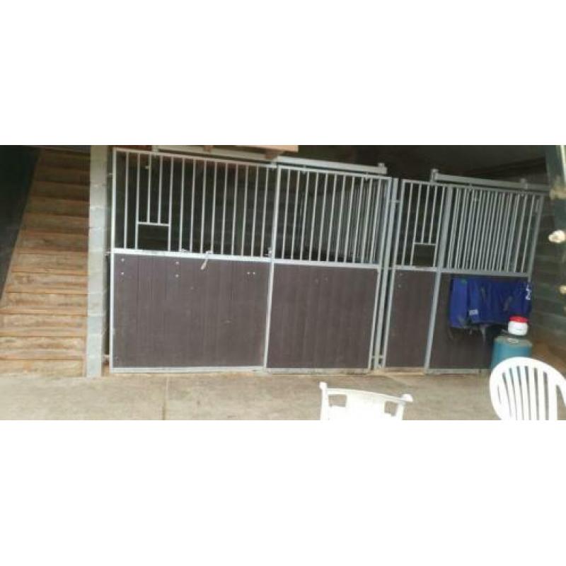 te koop paardenboxen