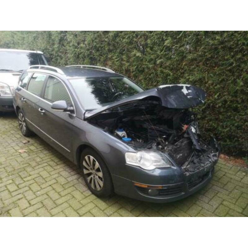 Volkswagen Passat 2.0 TDI 81KW Variant 2009 Grijs