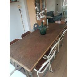 Vintage industriële tafel.