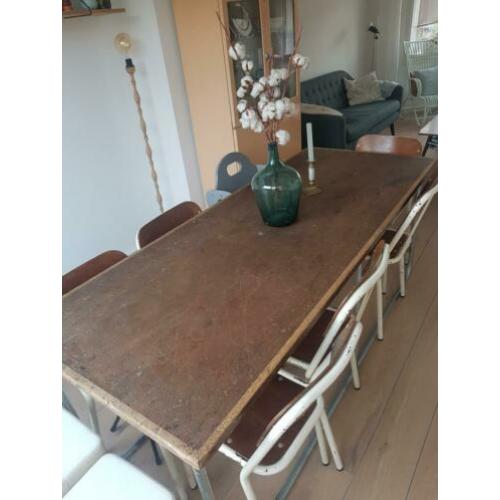 Vintage industriële tafel.