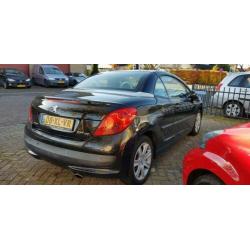 Peugeot 207 CC 1.6 VTi Première