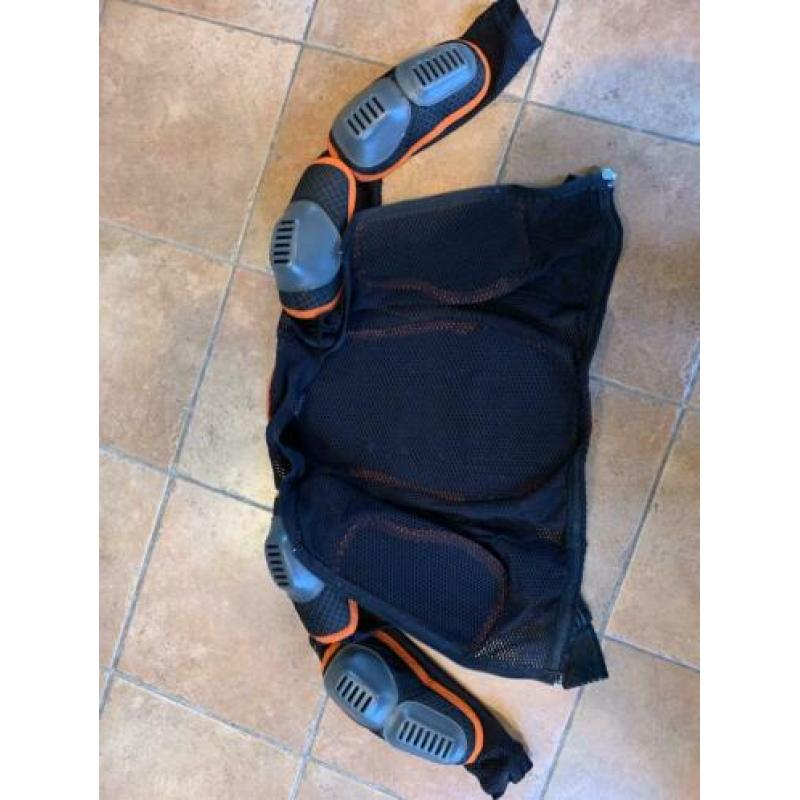 Bodyprotector maat xl kindermaat , in prima staat!