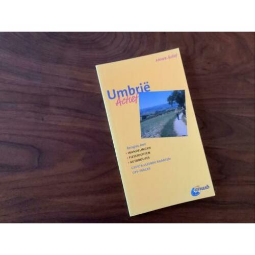 Umbrie Italie ANWB reisgids routes wandel fiets auto Toscane