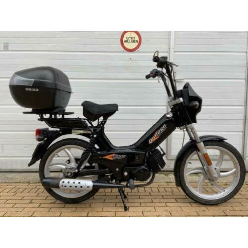 Tomos quadro xl 25 km 2T e start met olie tank