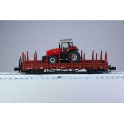 Goederenwagon type Kbs met Massey Ferguson tractor, DB