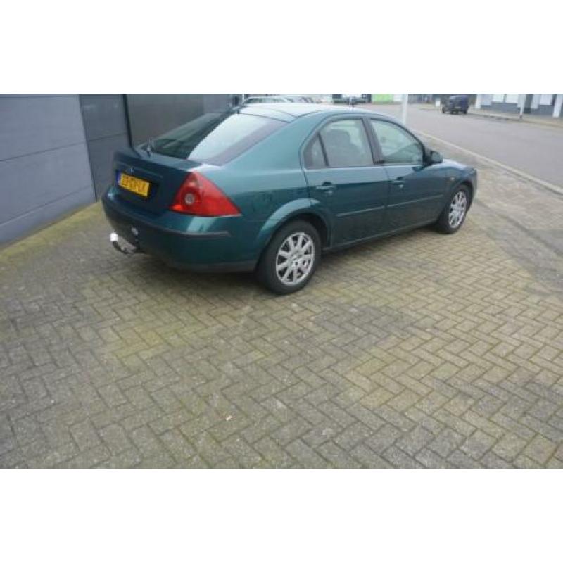 Ford Mondeo 1.8 16V 92KW HB 2001 Groen