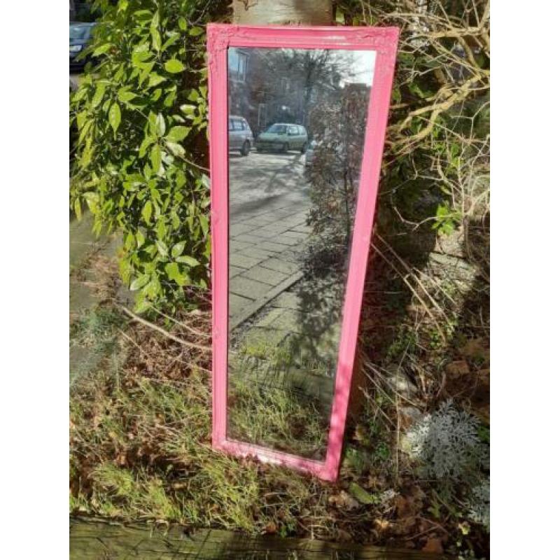 Mooie grote roze brocante passpiegel spiegel