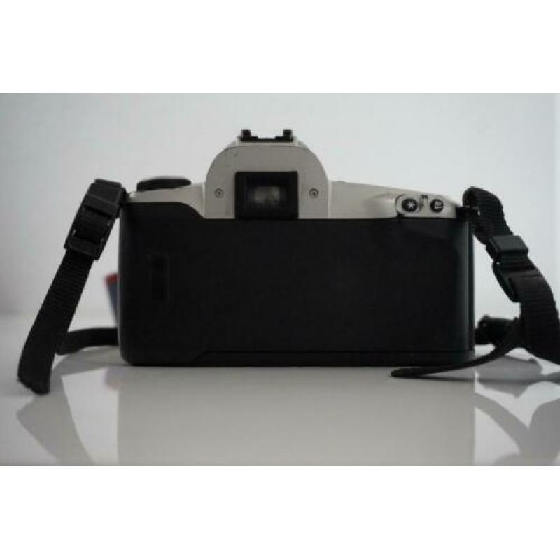 Canon EOS 500n met 28-80mm lens