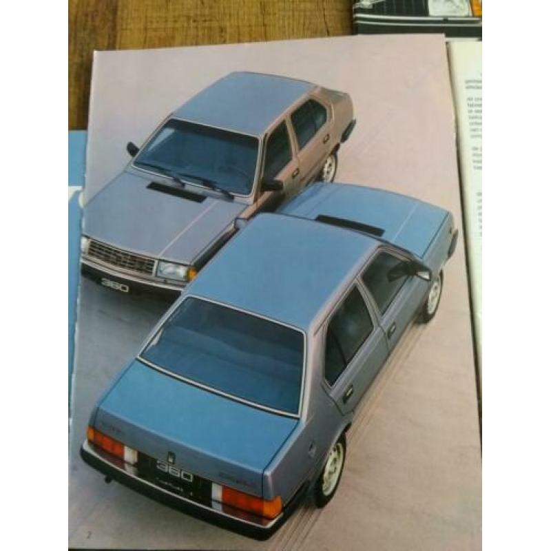 Volvo 340/360 folders set jaren tachtig ( vier stuks )