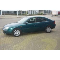 Ford Mondeo 1.8 16V 92KW HB 2001 Groen