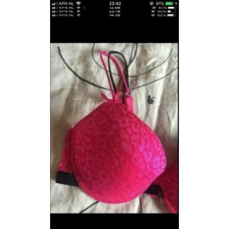 BH pink / zwart maat 80C. NIEUW