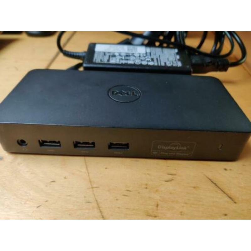 Dell USB 3.0 Ultra HD Triple Video Docking D3100
