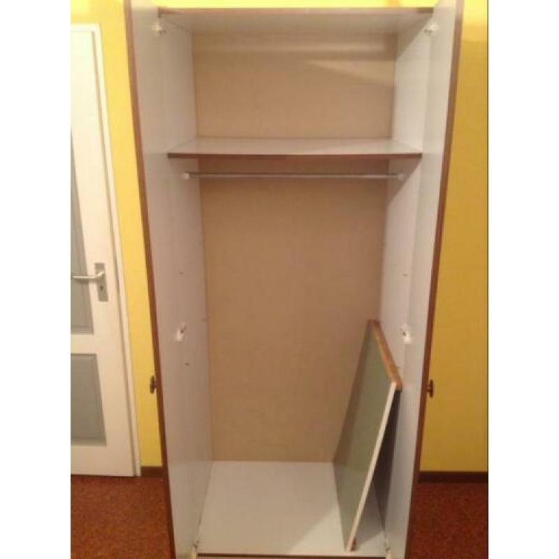 Witte kledingkast hang / leg