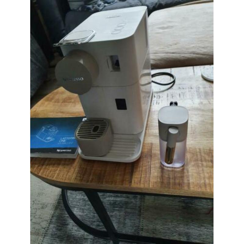 Nespresso Delonghi.