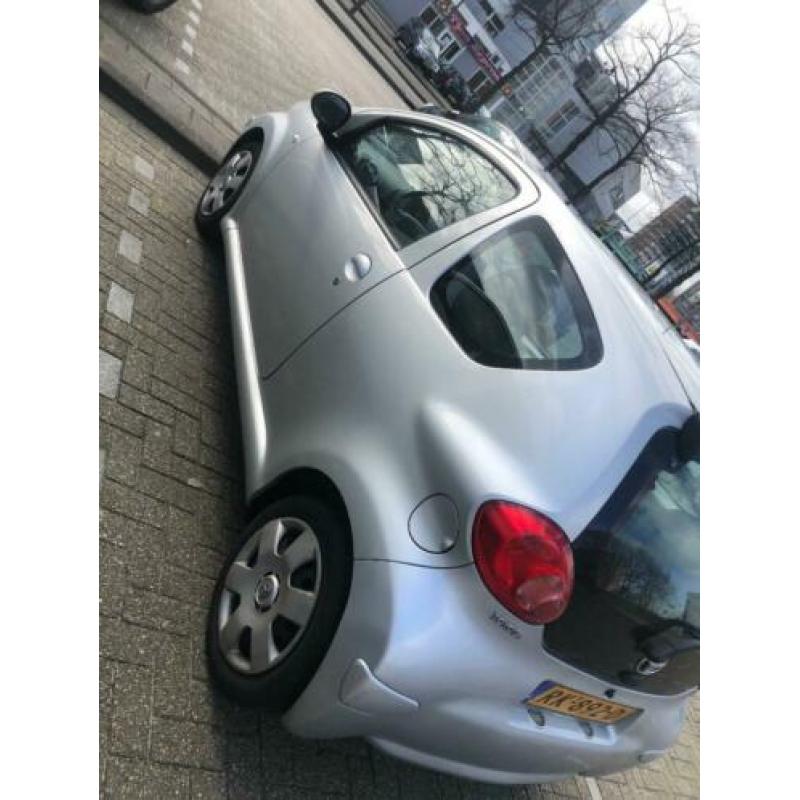 Toyota Aygo 1.0 12V Vvt-i 3DRS MMT 2006 Grijs met AIRCO