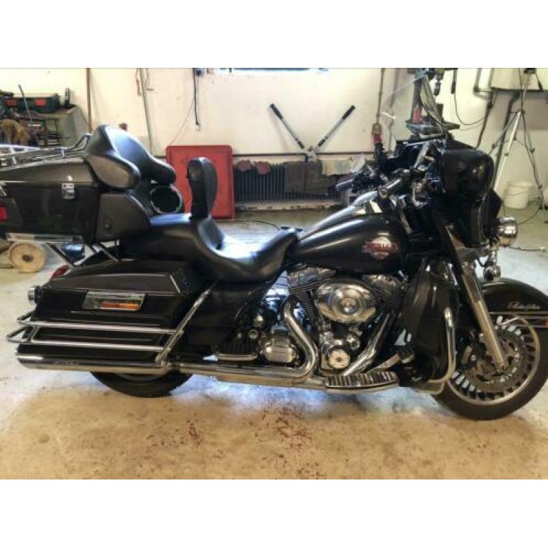 Hd Elektra glide FLHTK 2011