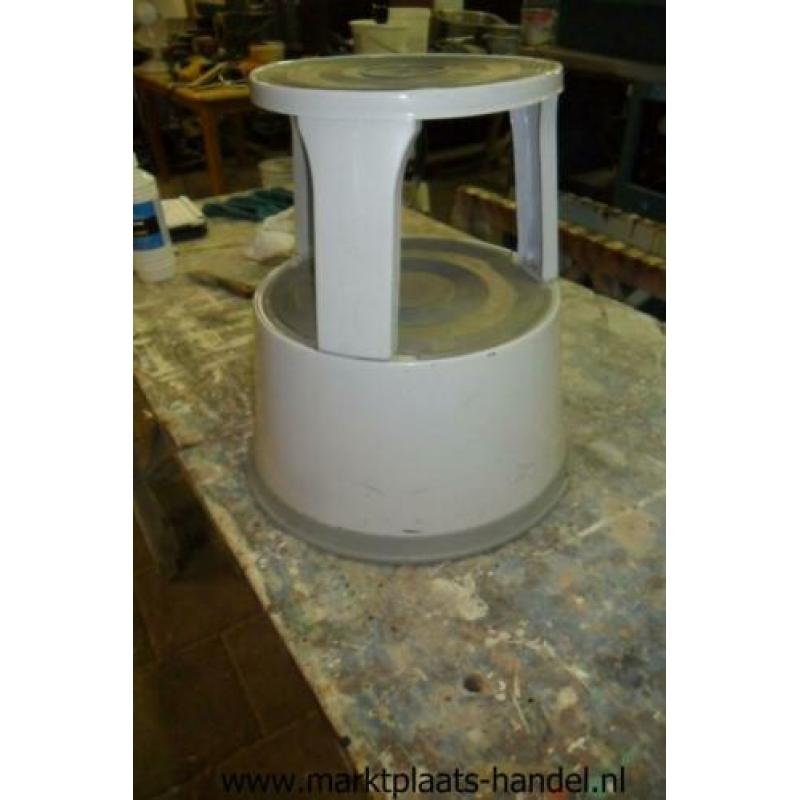 kruk 2 trede trap 44cm hoog (a24)26