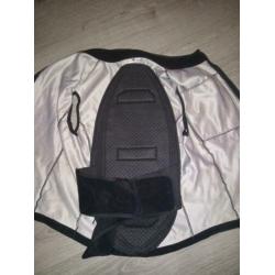 Rugbeschermer backprotector