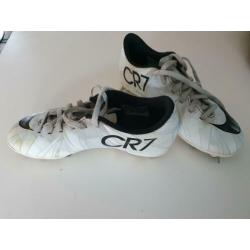 Nike CR7 maat 35