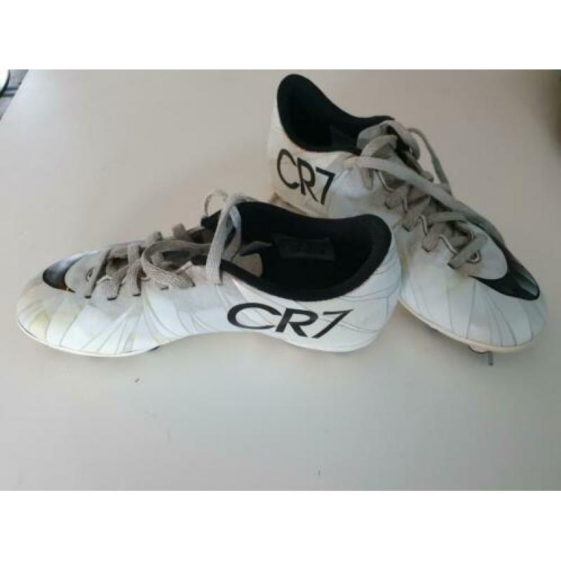 Nike CR7 maat 35