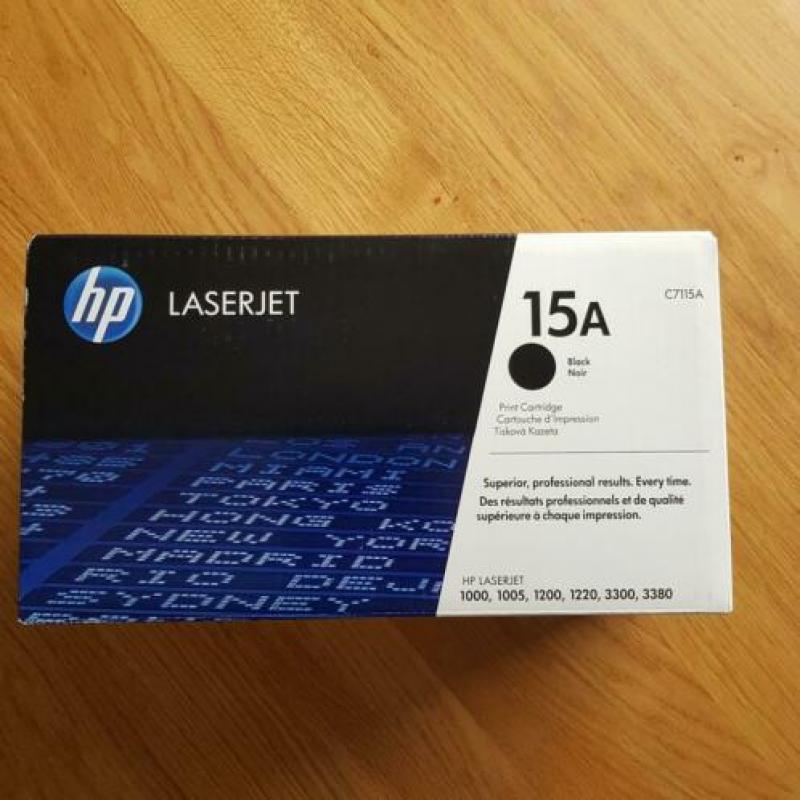 Nieuw: Originele toner van HP, type 15A.