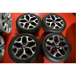 Gebr. 17'' Renault Captur velgen + Continental zomerbanden