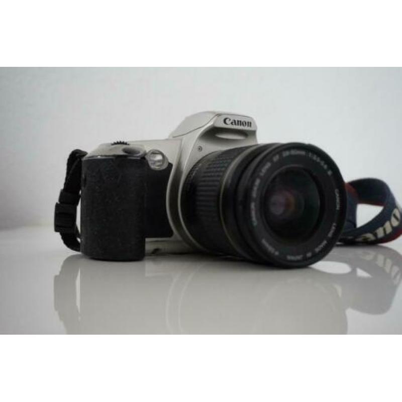 Canon EOS 500n met 28-80mm lens