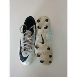 Nike CR7 maat 35