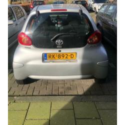 Toyota Aygo 1.0 12V Vvt-i 3DRS MMT 2006 Grijs met AIRCO