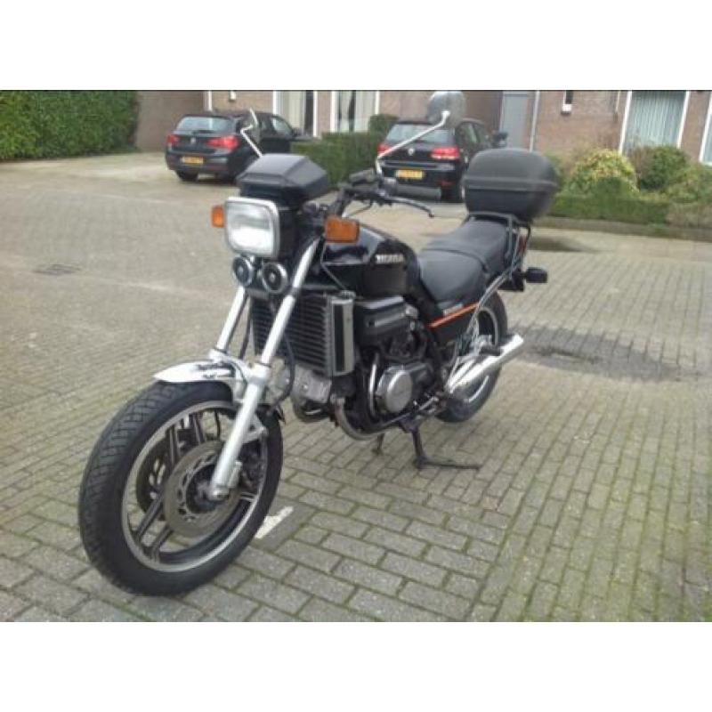 HONDA SABRE V45 - 1982 - 750cc - 83pk - V4