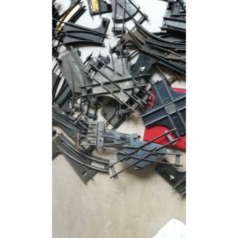 Antieke treinrails 4 dozen vol
