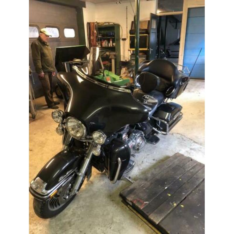 Hd Elektra glide FLHTK 2011