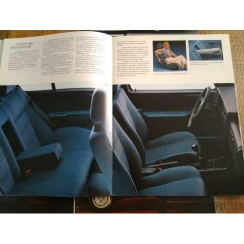 Volvo 340/360 folders set jaren tachtig ( vier stuks )