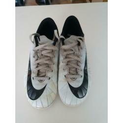 Nike CR7 maat 35