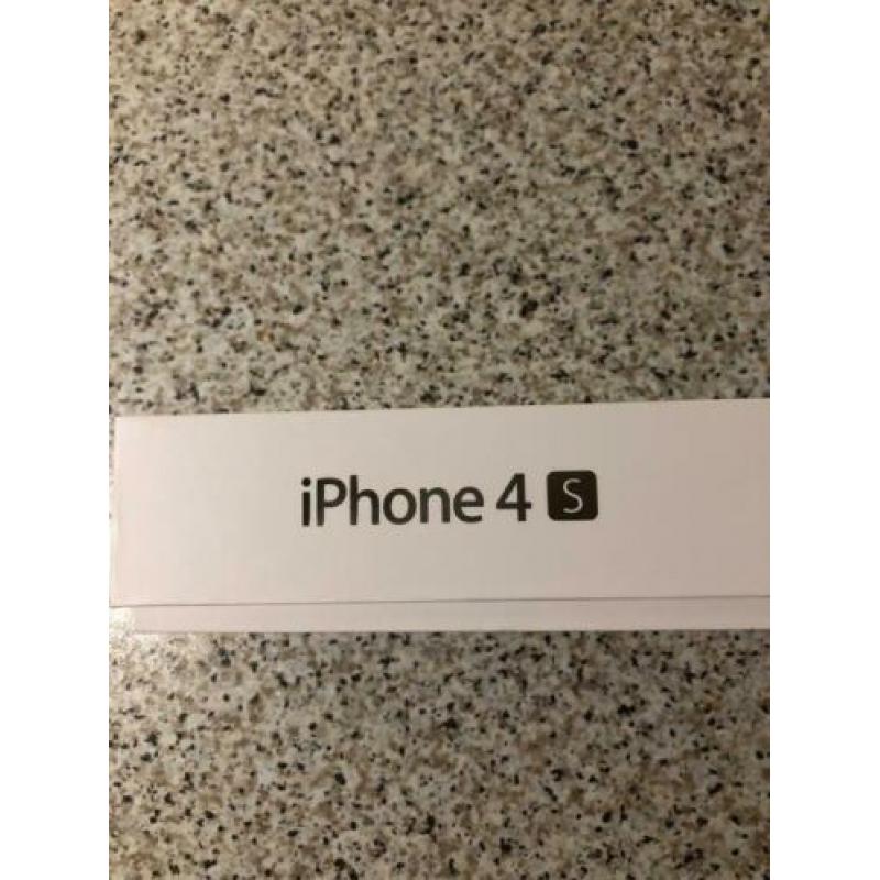iPhone 4S wit 8GB