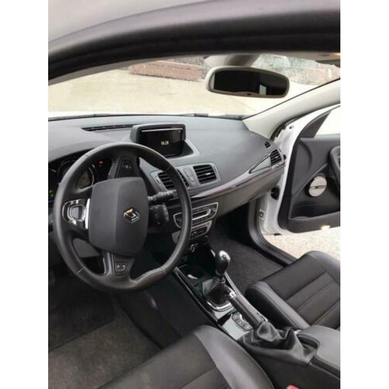 Renault Megane 1.5 DCI 81KW Estate 2014 Wit te koop!