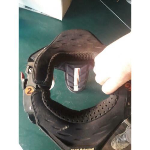 Neckbrace