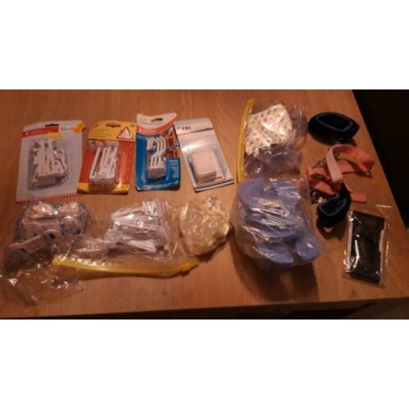 veiligheidshaakjes, ultralock, deurstoppers, ladersluiters