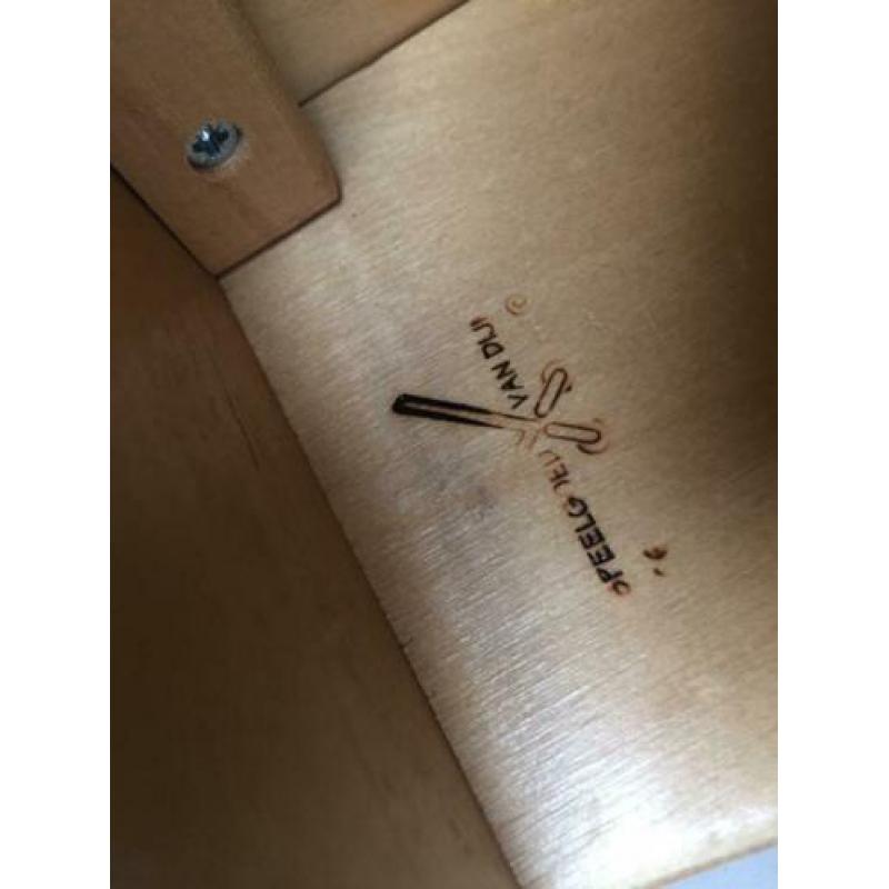 Houten van dijk peuter tafeltje