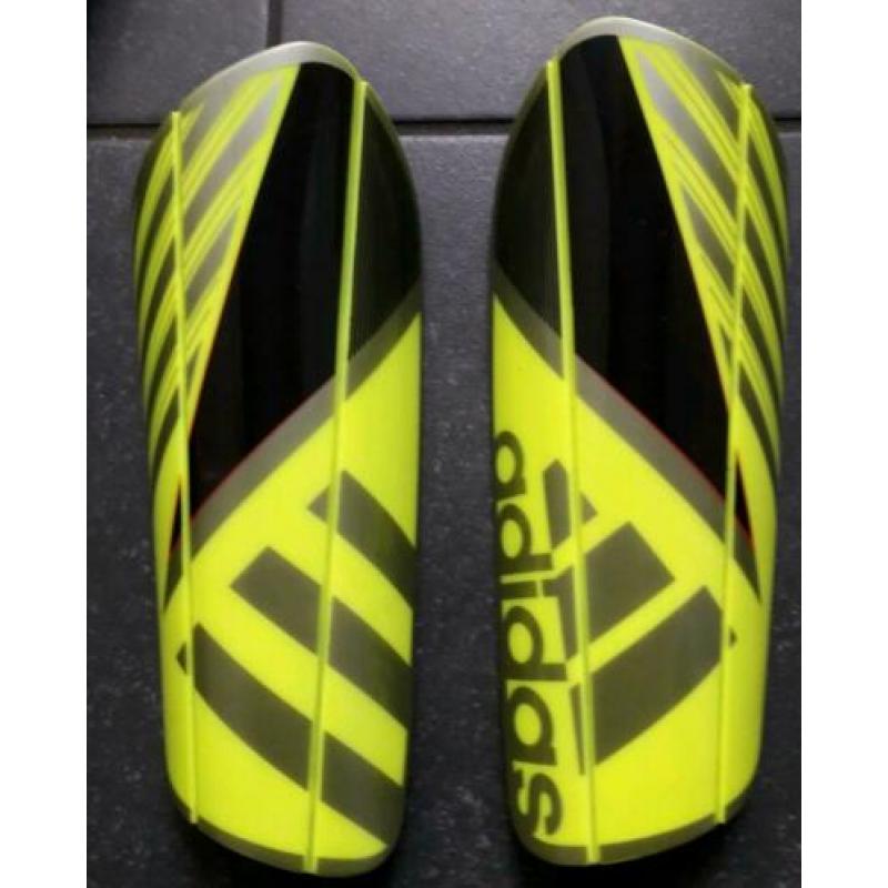 Adidas Ghost Pro scheenbeschermers maat M 160/175cm NIEUW!