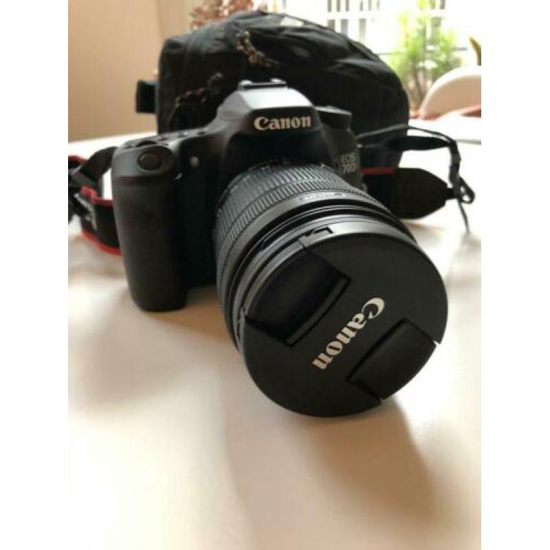 Canon 70D + lens EF-S 18-135 mm