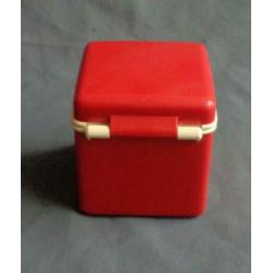 AMBI TOYS Ted in a box beer in een doosje 9x9cm baby speelgo