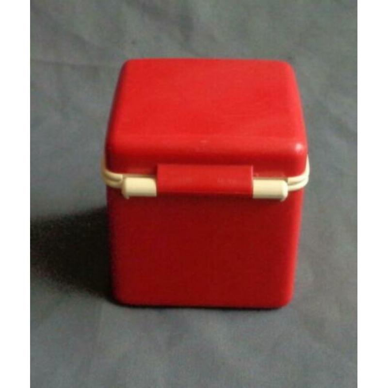 AMBI TOYS Ted in a box beer in een doosje 9x9cm baby speelgo